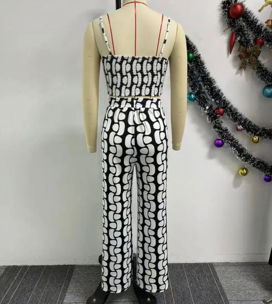Women Sexy Sleeveless B&W Printed Two Piece Pant Set