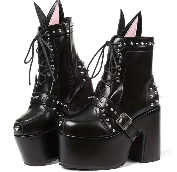 Women Black Rivet Buckled Platform Gothic Ankle Boots