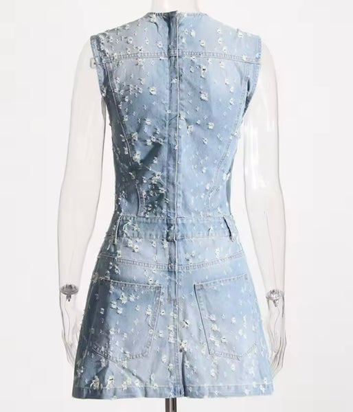 Women Sleeveless Ripped Fashion Dress