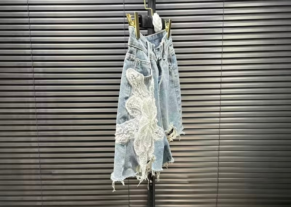 Women Fashion Beaded Floral Ripped Denim Shorts