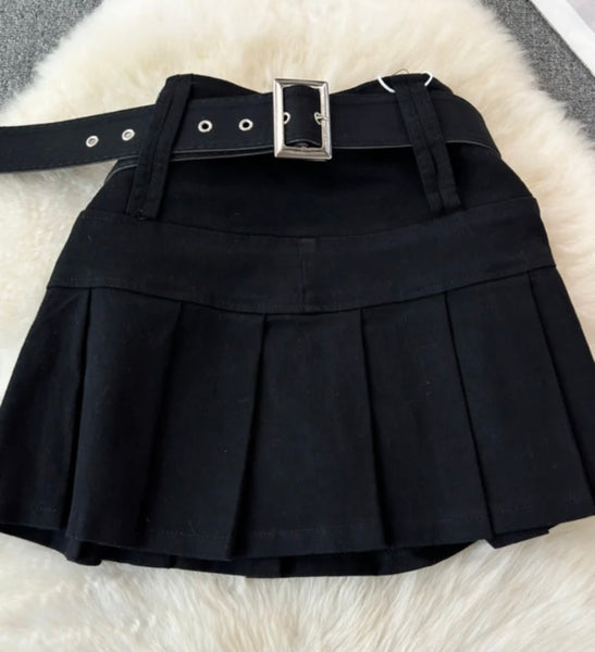 Women Fashion Belted Pleated Skirt