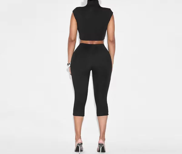 Women Sexy Turtleneck Short Sleeve Cut Out Two Piece Capri Pant Set
