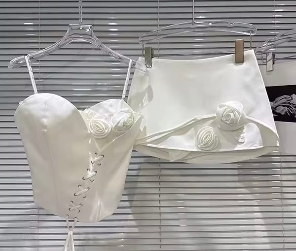 Women White Sleeveless Sexy Tie Up Two Piece 3D Floral Skirt Set