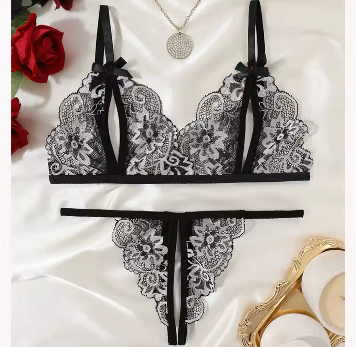 Women Sexy Color Lace G-String Lingerie