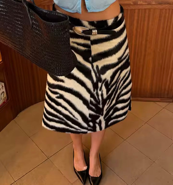 Women Fashion B&W Zebra Print Front Split Maxi Skirt