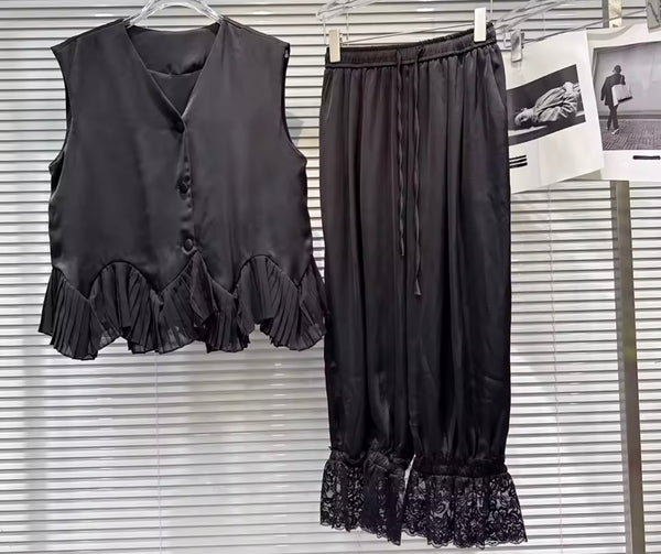 Women Black Button Up Ruffled Sleeveless Two Piece Pant Set