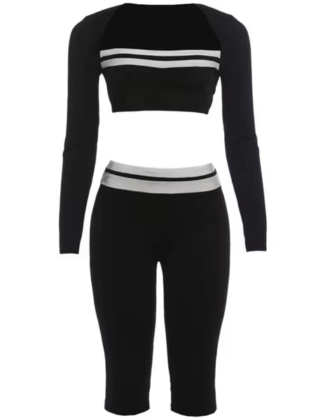 Women Fashion B&W Full Sleeve Crop Two Piece Capri Pant Set