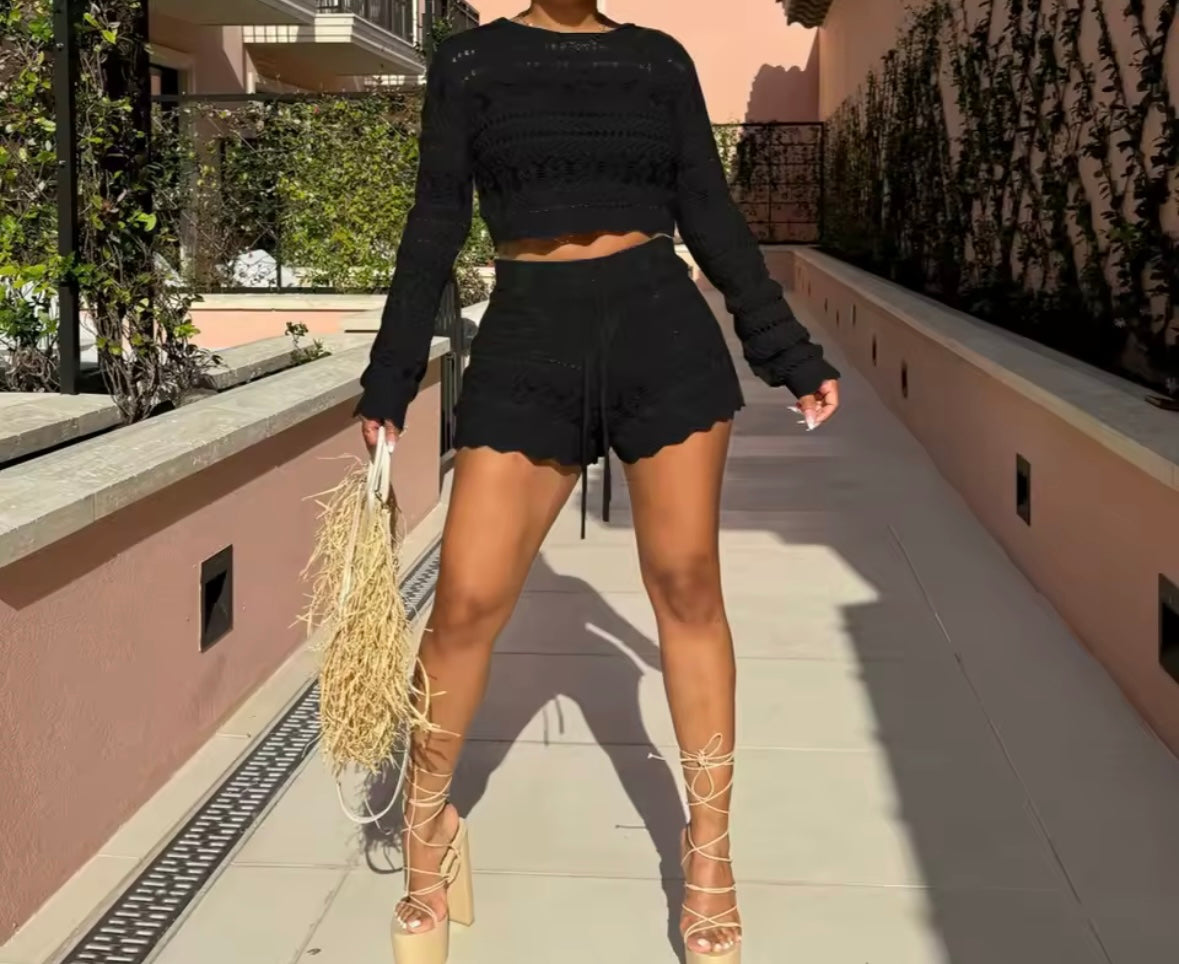 Women Color Fashion Full Sleeve Knitted Two Piece Short Set