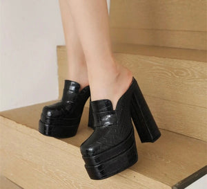 Women Fashion Faux Leather Platform Shoes