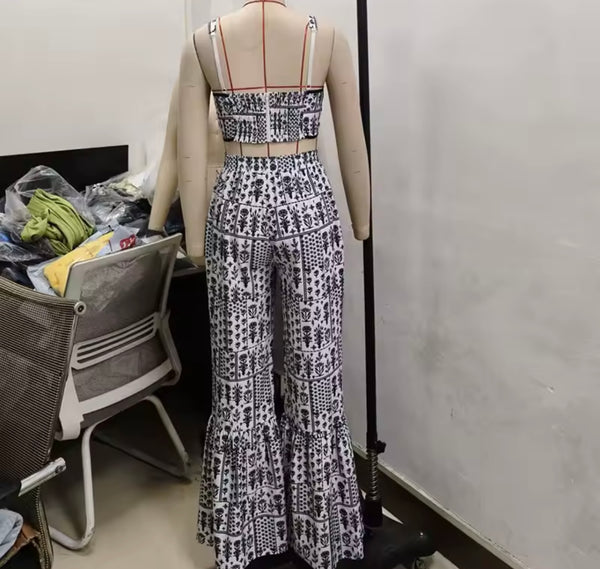 Women Sexy Sleeveless B&W Printed Two Piece Wide Leg Pant Set