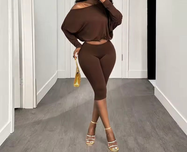 Women Off The Shoulder Full Sleeve Two Piece Capri Pant Set