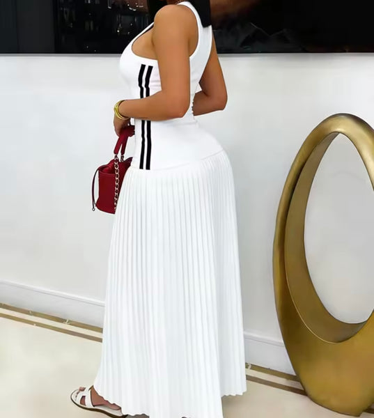 Women Sexy Sleeveless Side Striped Pleated Maxi Dress