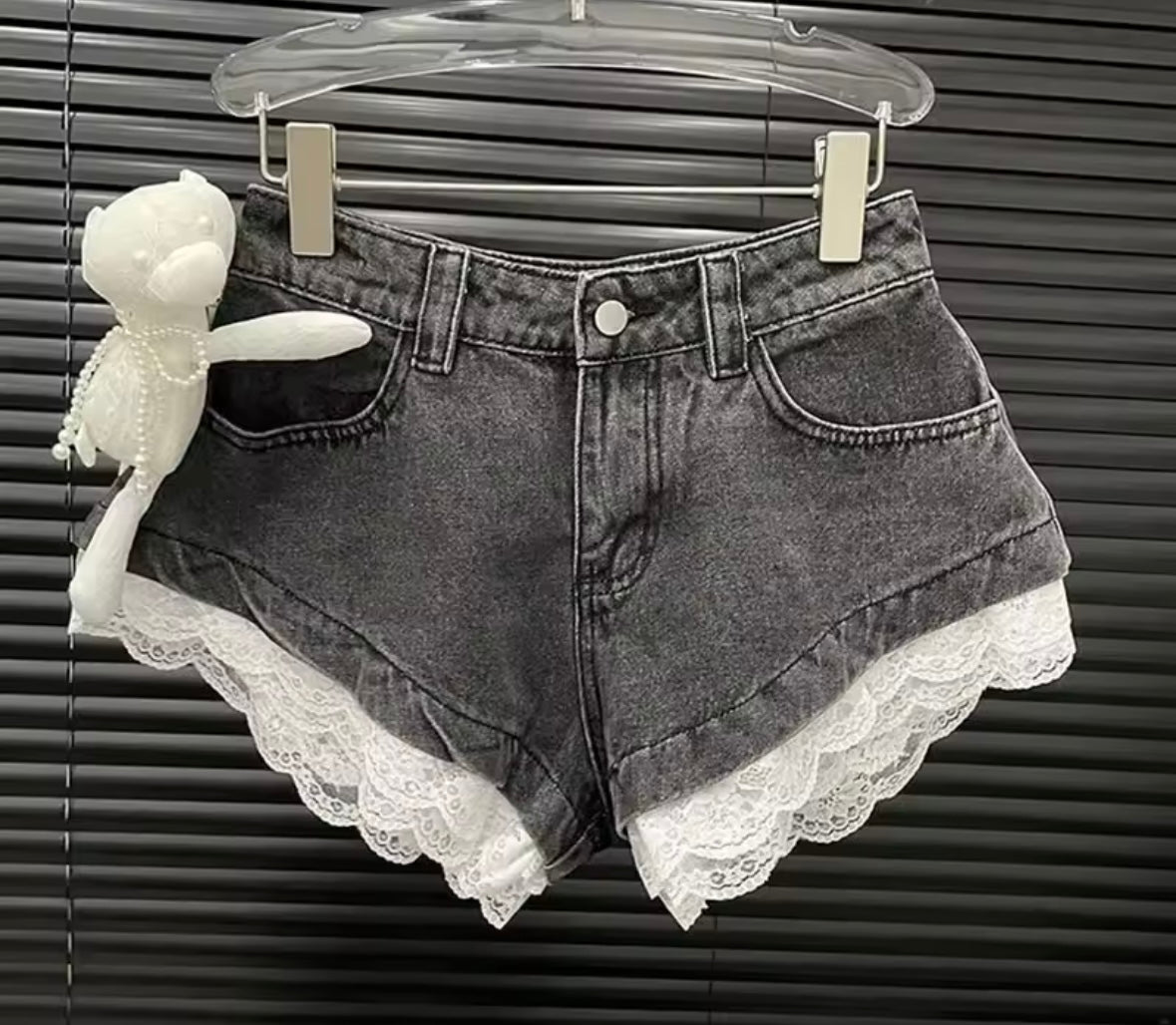 Women Fashion Bow Lace Patchwork Denim Shorts