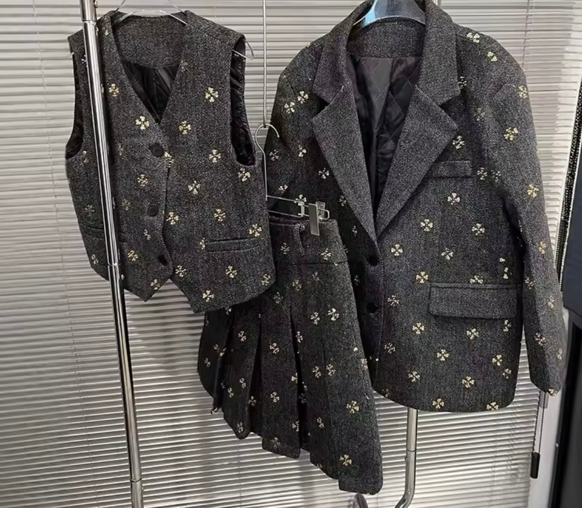 Women Gray Sequins Print Black Fashion Three Piece Pleated Skirt Set