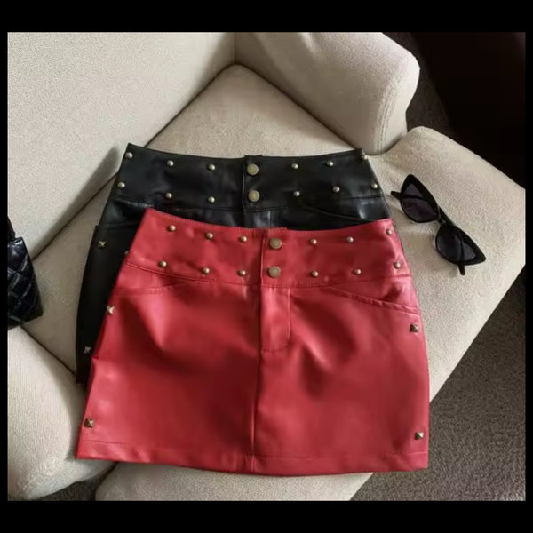 Women Fashion Faux Leather Rivet Skirt