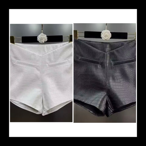 Women Fashion Faux Leather Imitation Pocket Shorts