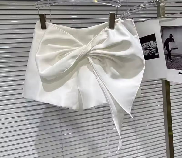 Women Solid Color Bow Fashion Shorts
