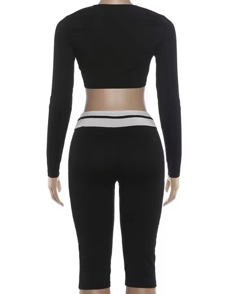 Women Fashion B&W Full Sleeve Crop Two Piece Capri Pant Set
