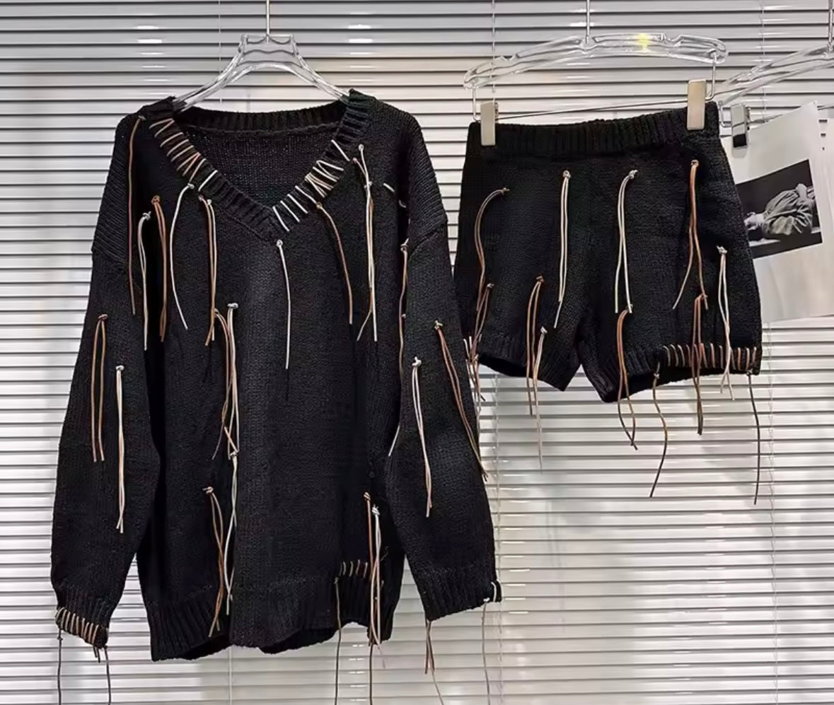 Women Fashion Color Fringe Full Sleeve Sweater Two Piece Short Set