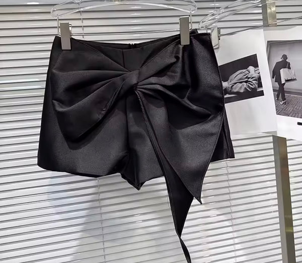 Women Solid Color Bow Fashion Shorts