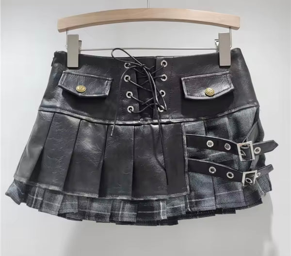 Women Fashion Faux Leather Buckled Plaid Pleated Skirt