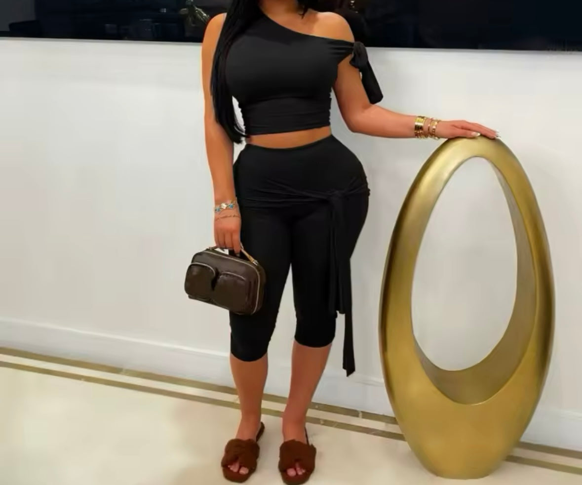 Women Sexy Solid Color Tassel Sleeveless Two Piece Capri Pant Set