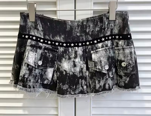 Women Sexy Fashion Rivet Pleated Denim Skirt