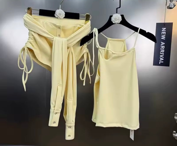 Women Sexy Sleeveless Yellow Tie Up Two Piece Short Set
