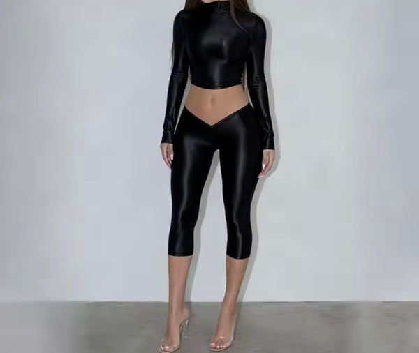 Women Sexy Fashion Turtleneck Full Sleeve Two Piece Capri Pant Set