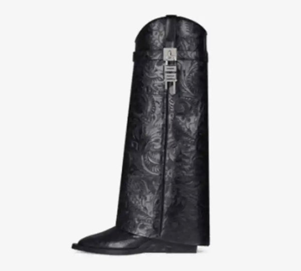 Women Pointed Toe Fashion Lock Boots