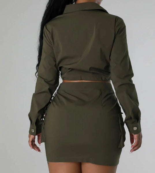 Women Green Fashion Full Sleeve Crop Chain Two Piece Skirt Set