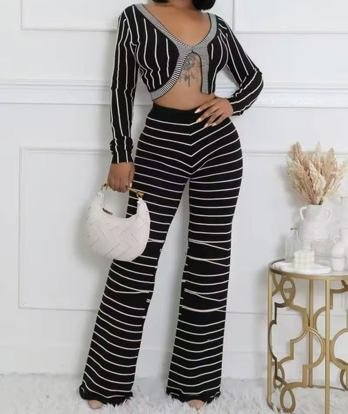 Women B&W Striped Fashion Full Sleeve Two Piece Pant Set