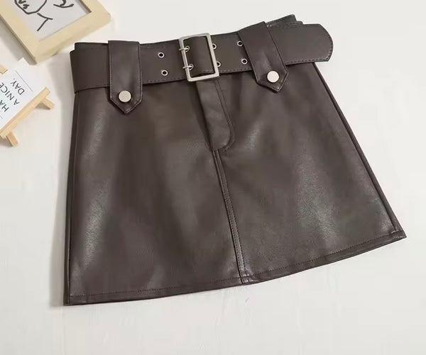 Women Color Fashion Faux Leather Belted Skirt