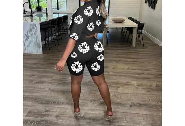 Women Fashion B&W Floral Short Sleeve Two Piece Short Set