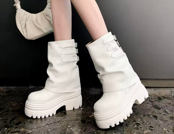 Women Fashion Round Toe Buckled Platform Boots
