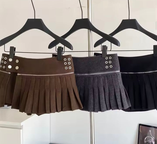 Women Sexy Fashion Rivet Zipper Pleated Skirt