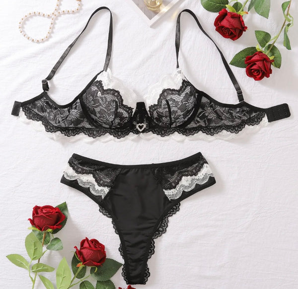 Women Sexy B&W Lace Lingerie Set