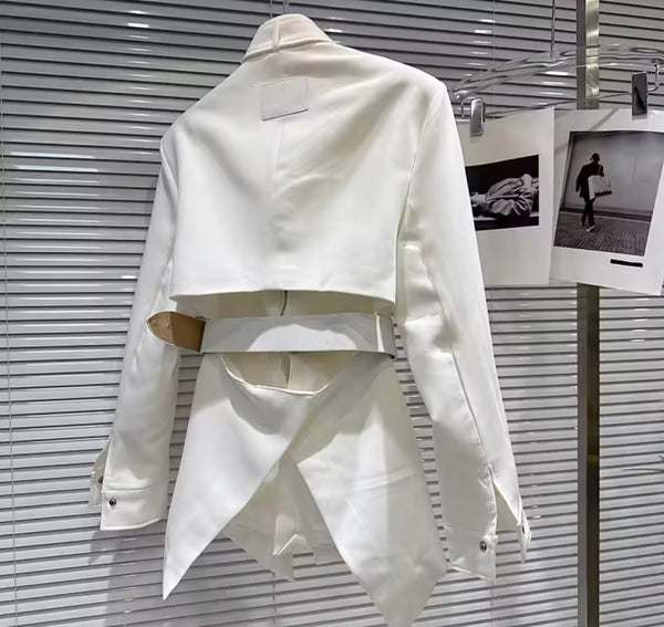 Women Fashion Buckled Pocket Cut Out Back Trench Jacket