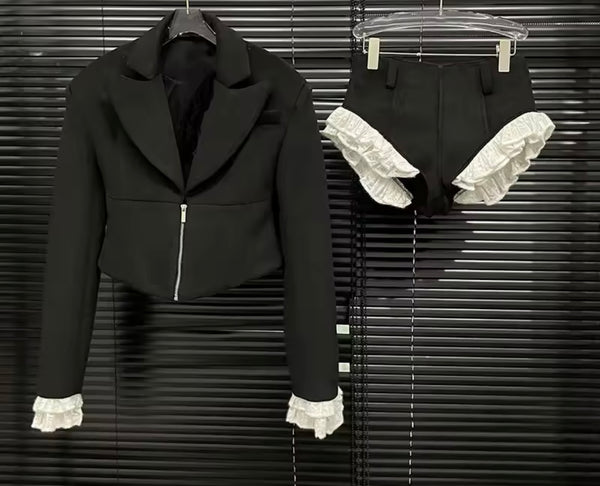 Women Fashion B&W Ruffled Blazer Two Piece Short Set