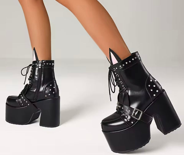 Women Black Rivet Buckled Platform Gothic Ankle Boots