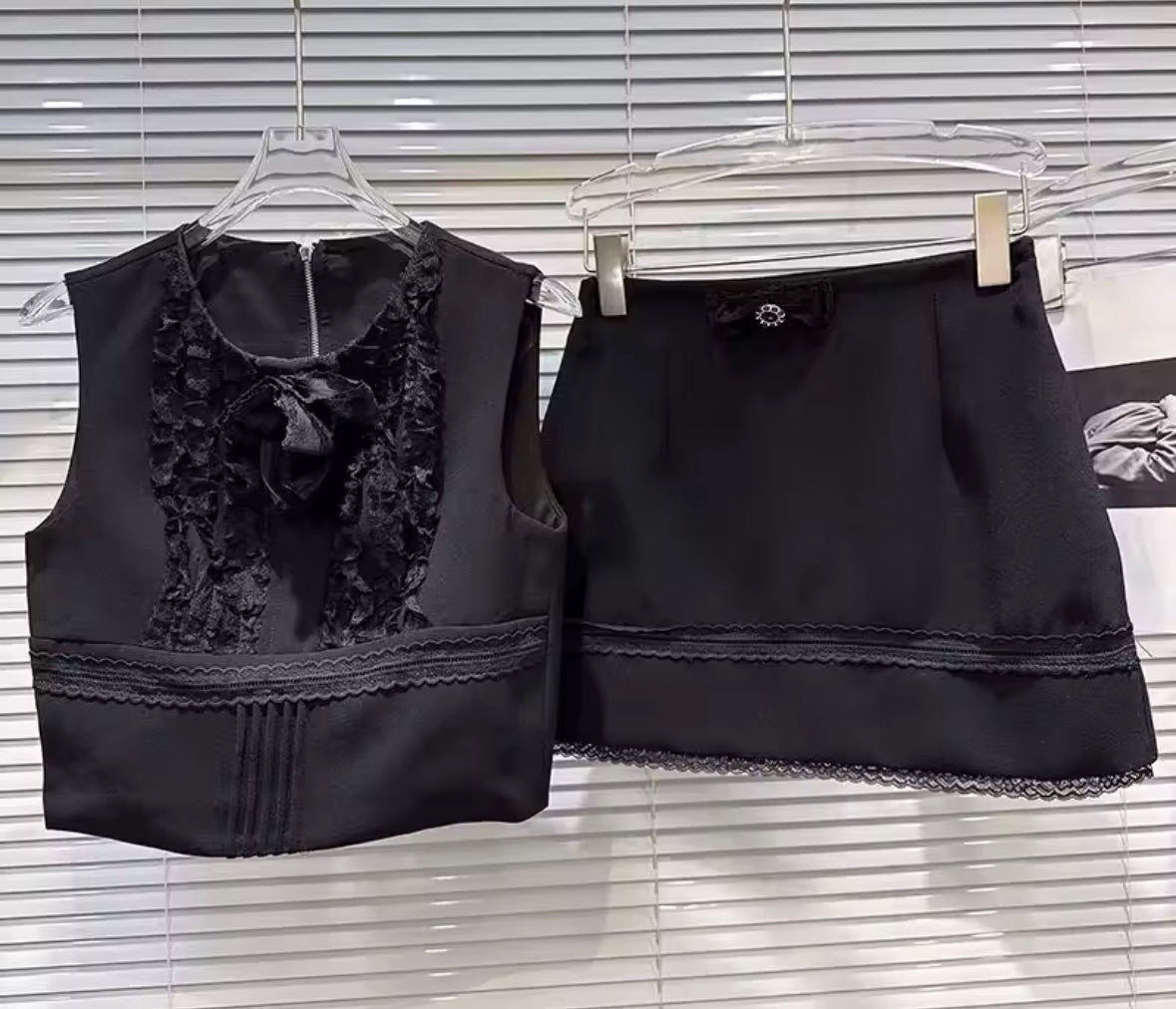 Women Sleeveless Ruffled Solid Color Two Piece Sexy Skirt Set