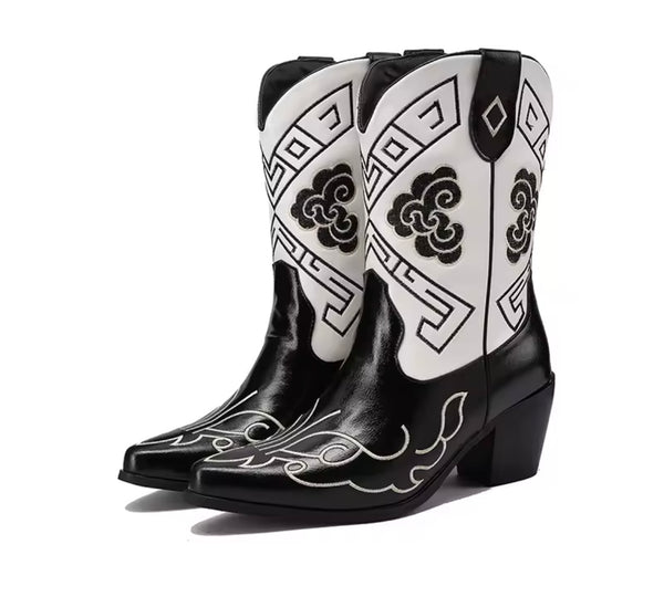 Women Fashion B&W Printed Faux Leather Western Boots