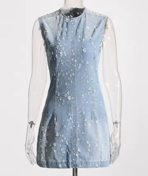 Women Sleeveless Ripped Fashion Dress