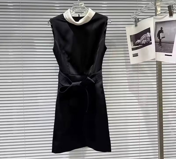Women Collar Sleeveless Belted Fashion Dress