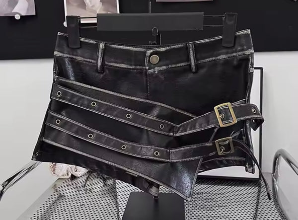 Women Fashion Buckled Faux Leather Wrap Short
