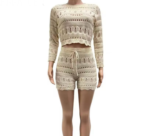Women Color Fashion Full Sleeve Knitted Two Piece Short Set