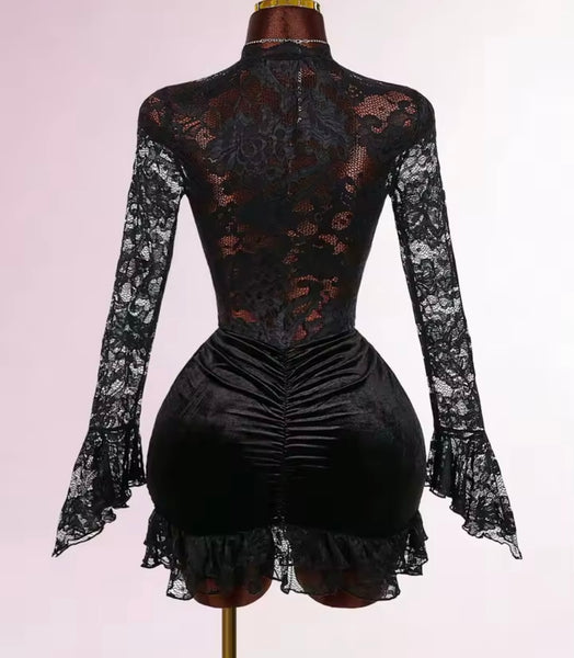 Women Sexy V-Neck Lace Full Sleeve Ruched Velour Dress