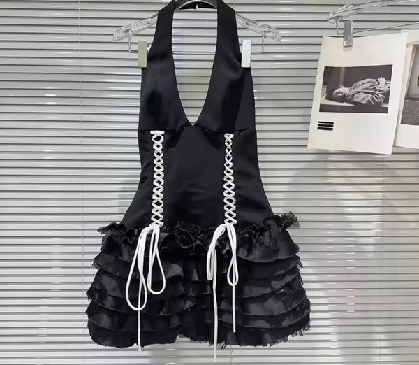 Women Fashion B&W Halter Sleeveless Ruffled Tie Up Dress