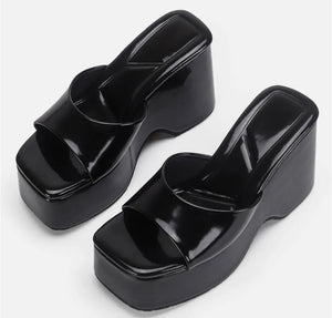 Women Fashion Patent Leather Platform Sandals