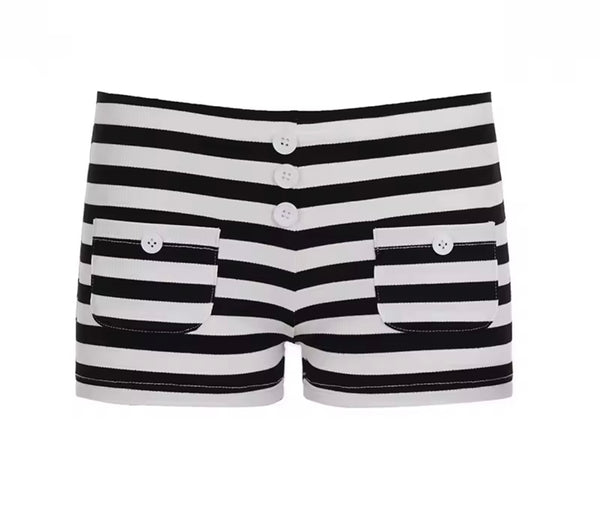 Women Fashion B&W Button Pocket Shorts